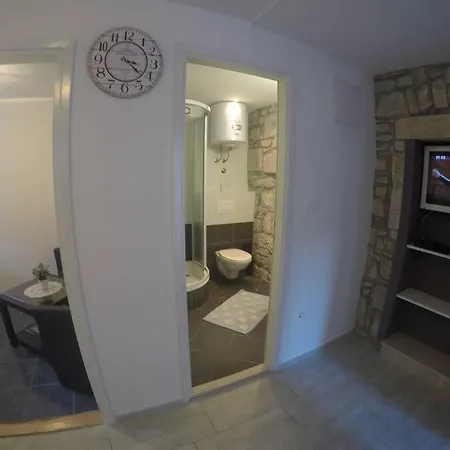 דירה Grgur Ninski - Renovated Stone House Studio *